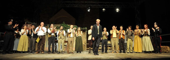 gnicche cast applausi